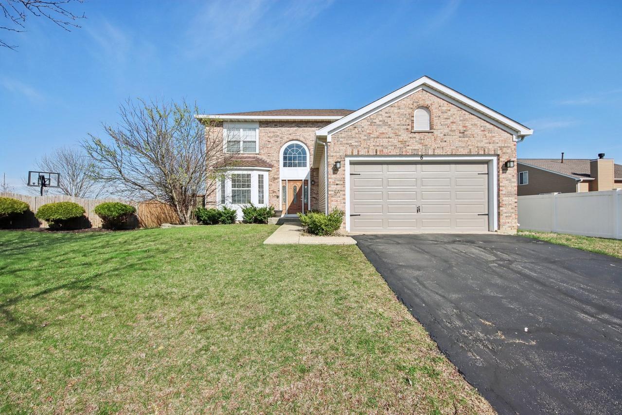 6 Kingsbrooke Ct., Bolingbrook, IL 60440