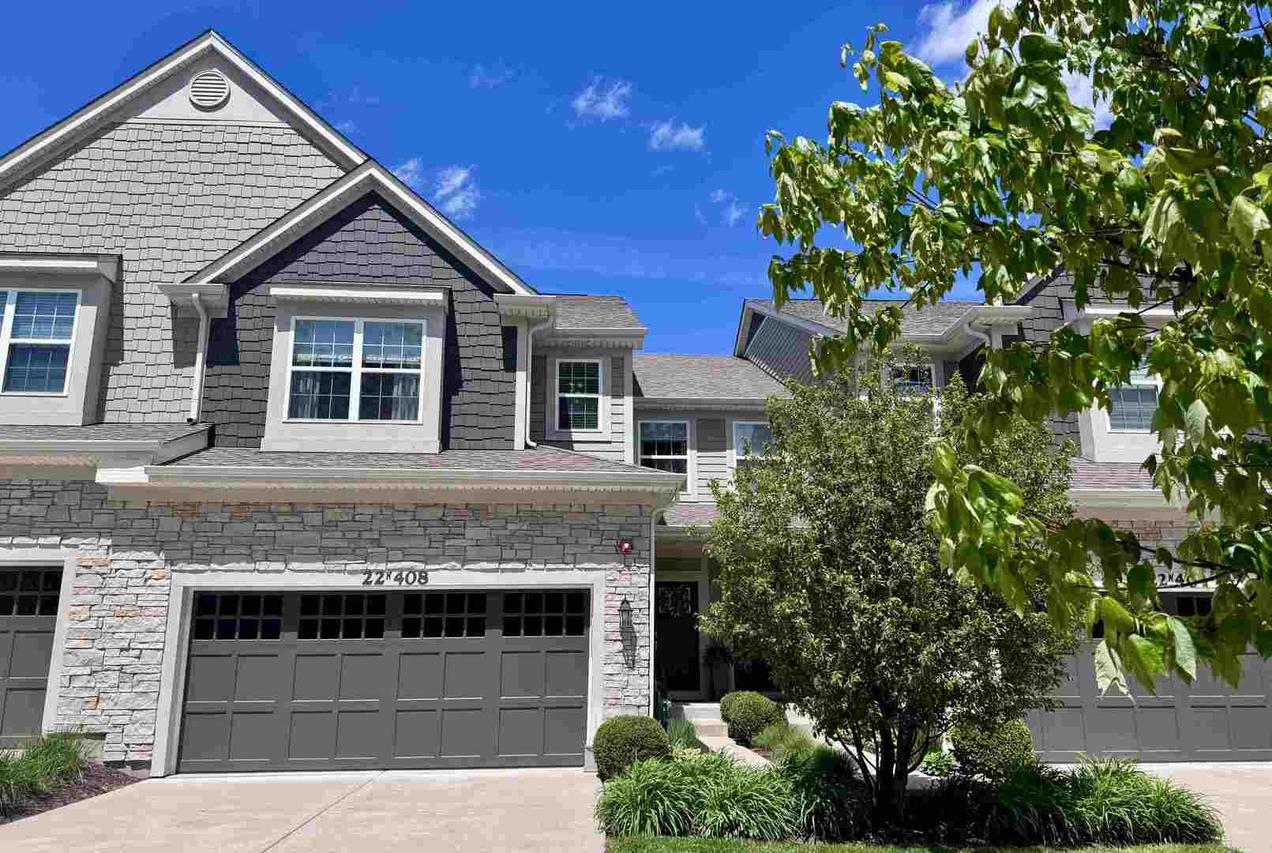 22W408 Autumn Blaze Dr., Glen Ellyn, IL 60137