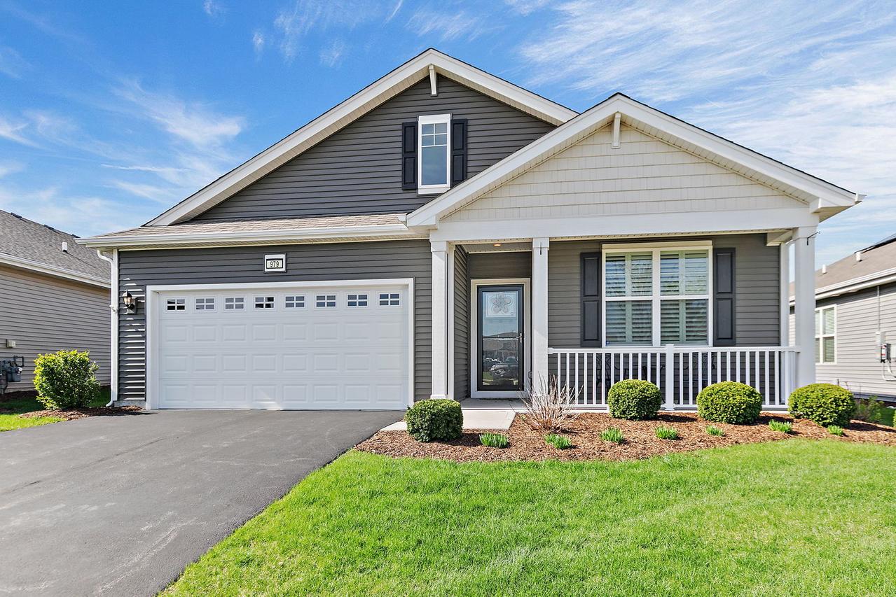 979 Crestview Ln., Pingree Grove, IL 60140