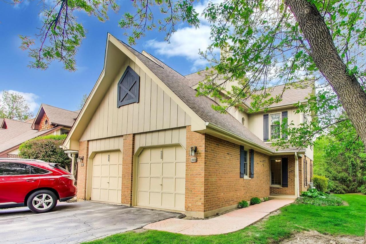 601 Country Ln., Des Plaines, IL 60016