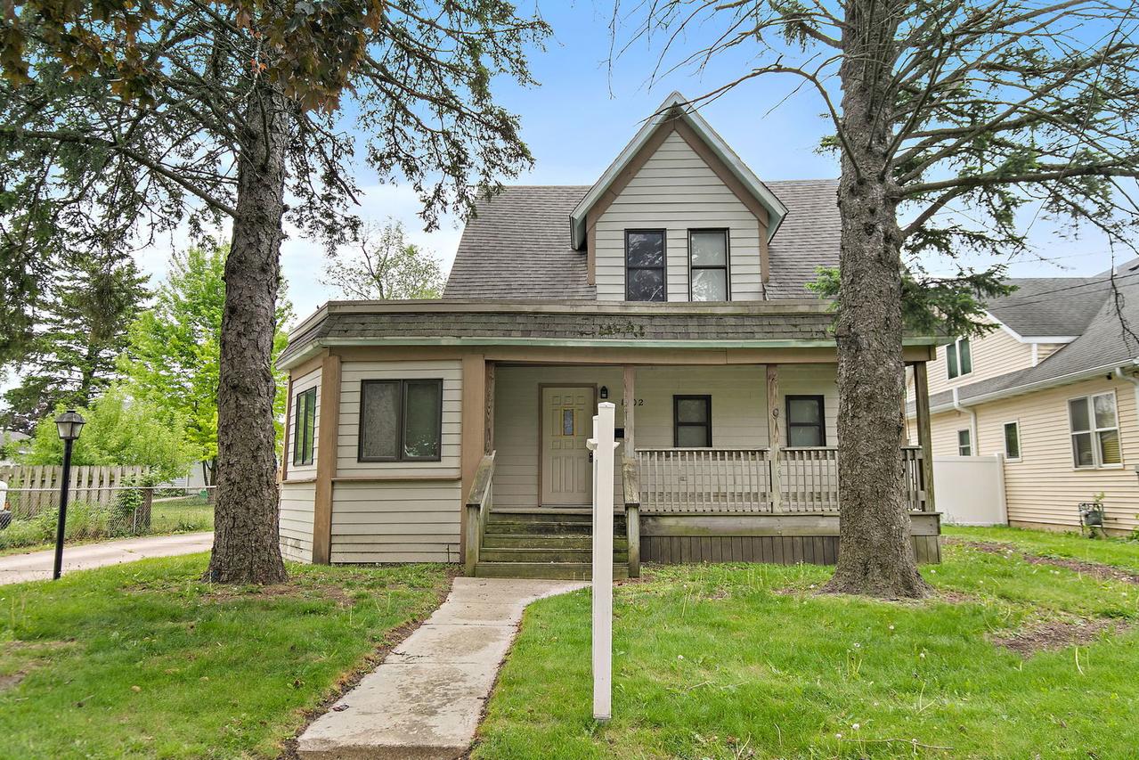 1302 State St., Dekalb, IL 60115