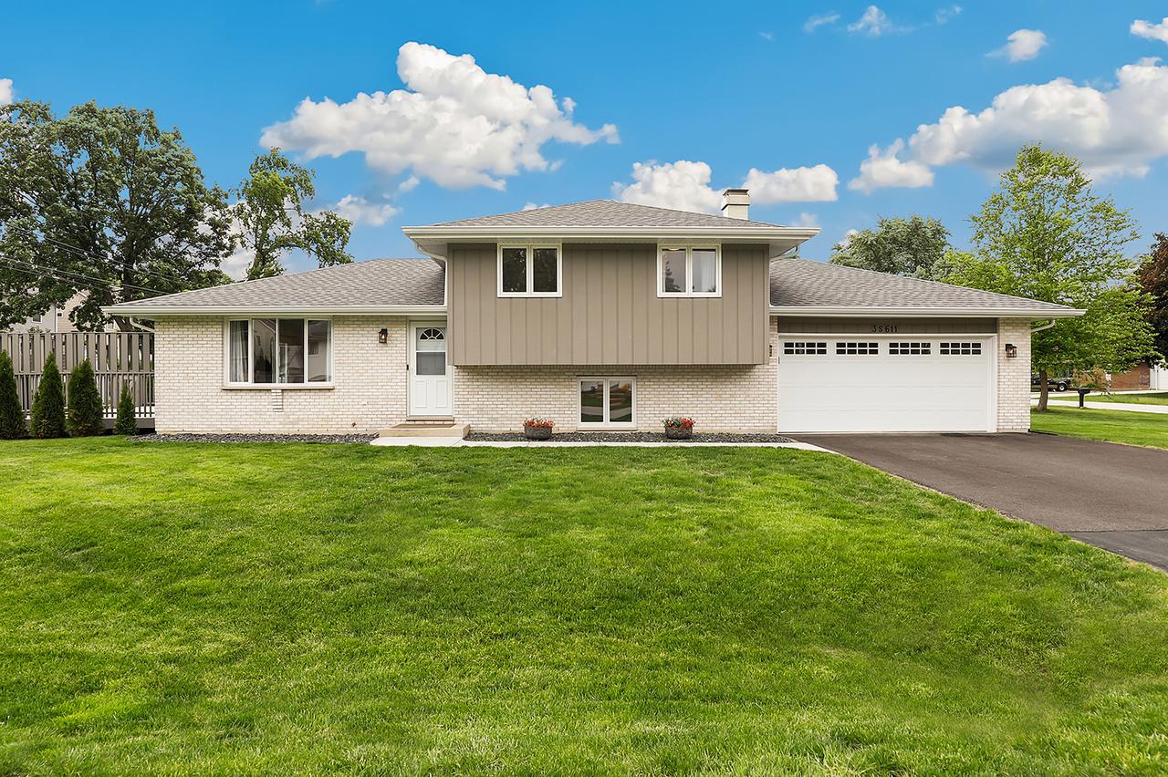 3S611 Wilbur Ave., Warrenville, IL 60555