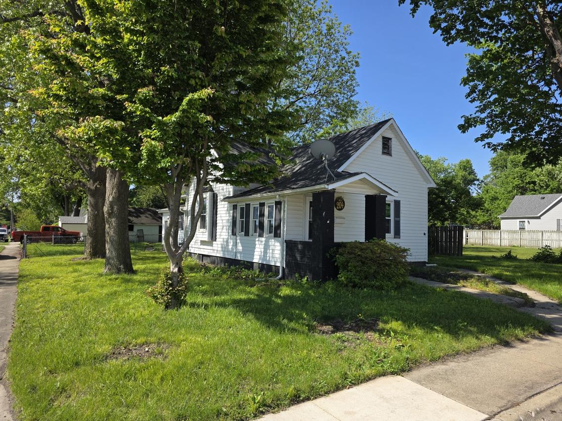 204 W Main St., Westville, IL 61883