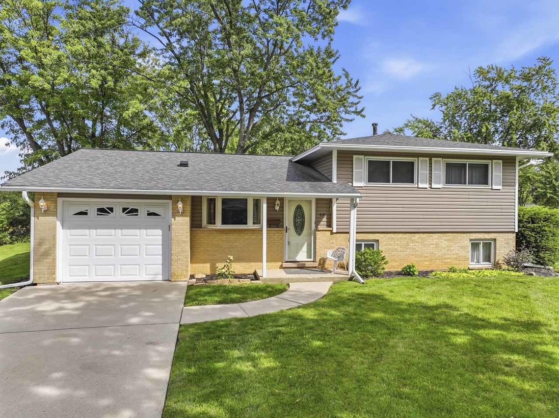 133 Sumac Ct., Schaumburg, IL 60193