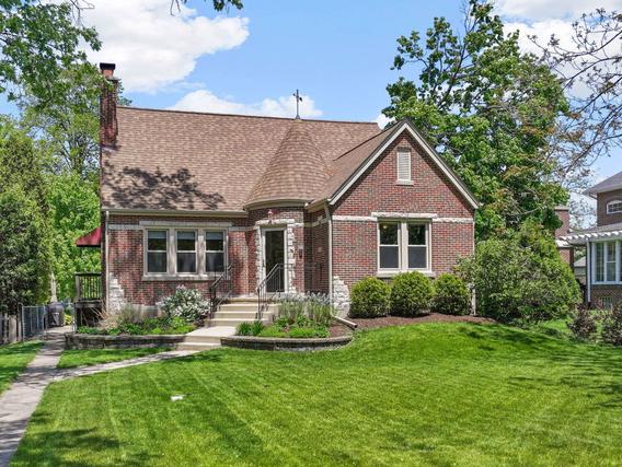 New Homes For Sale This Week That Attend Glenbard East High School: May 15th to May 21st
