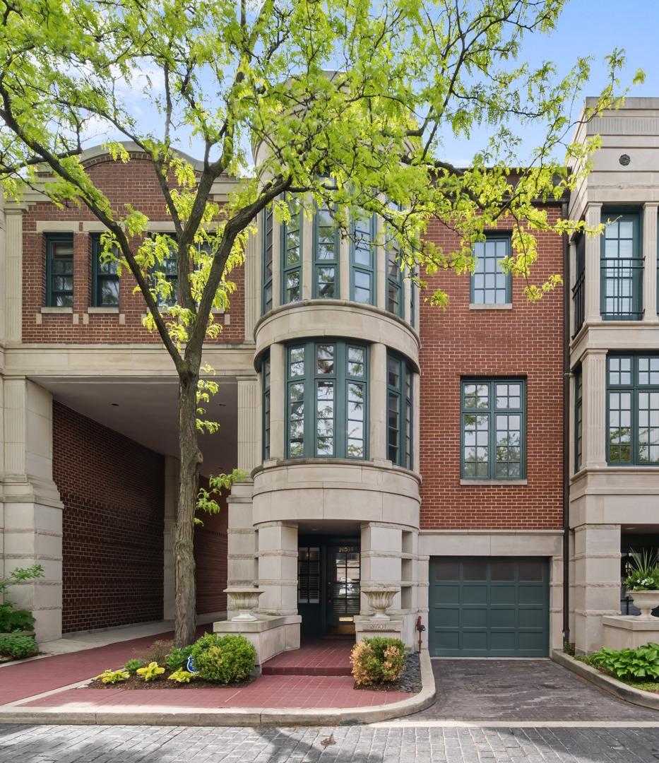 2650 N Southport Ave. #F, Chicago, IL 60614