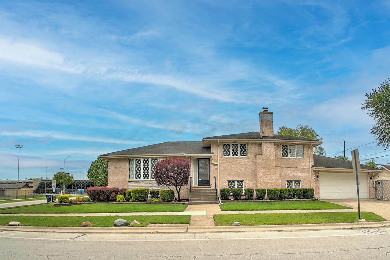 9300 Austin Ave., Oak Lawn, IL 60453