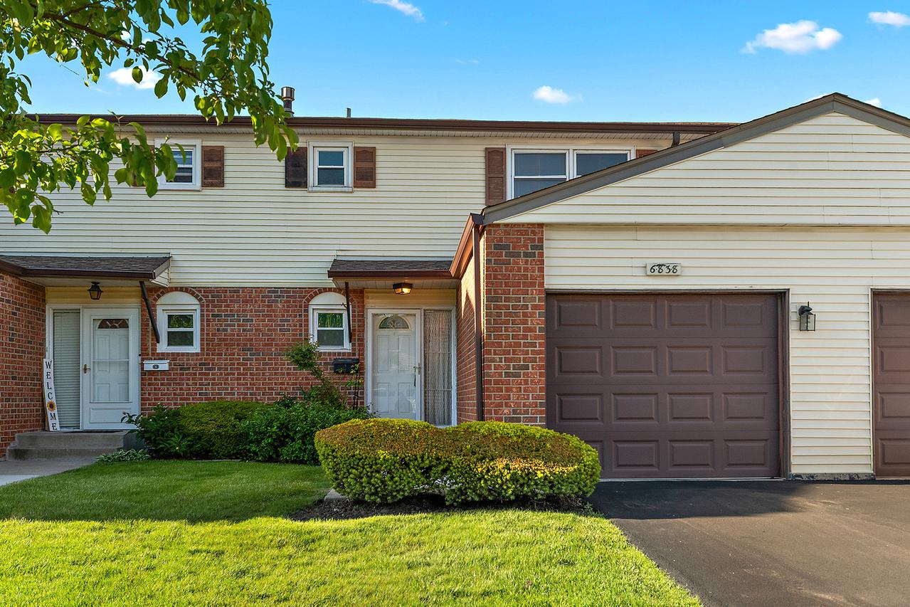 6838 Winston Dr., Tinley Park, IL 60477