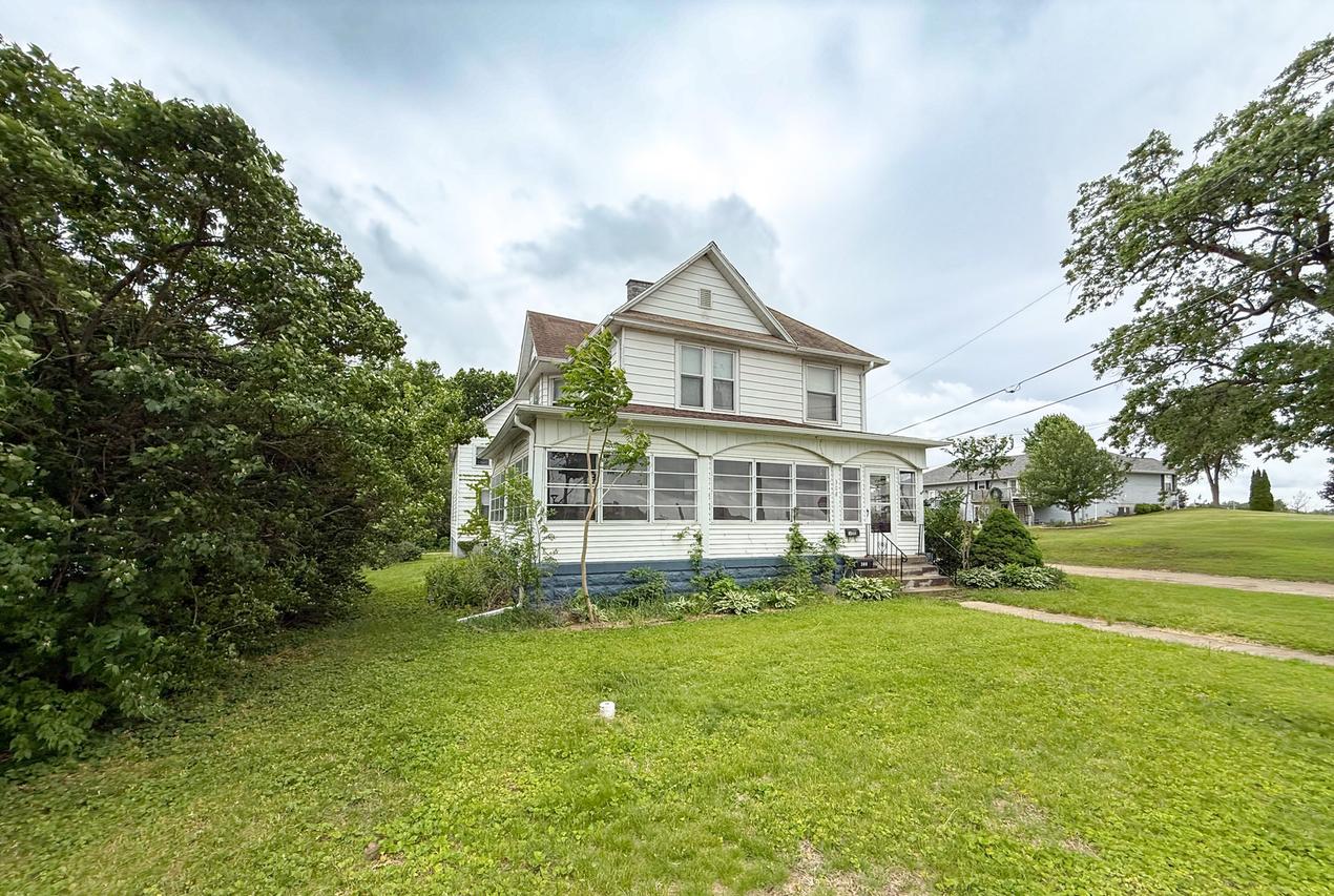 308 E 2nd St., Rock Falls, IL 61071