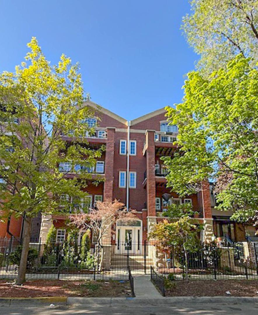 930 W Cuyler Ave. #3R, Chicago, IL 60613
