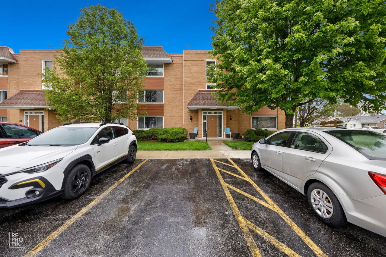 3909 W 123rd St. #305-A, Alsip, IL 60803