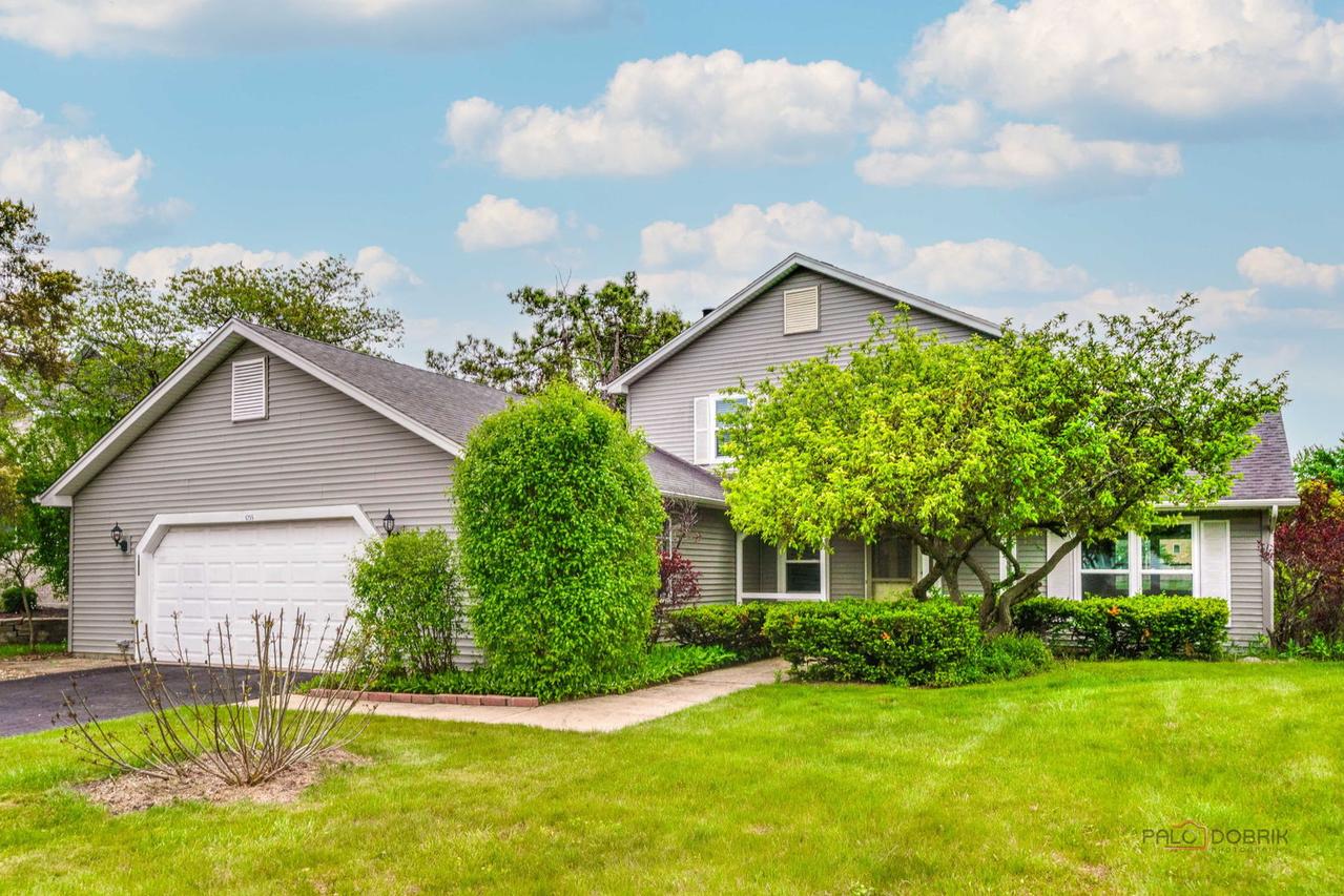 1255 W Dexter Ln., Hoffman Estates, IL 60169