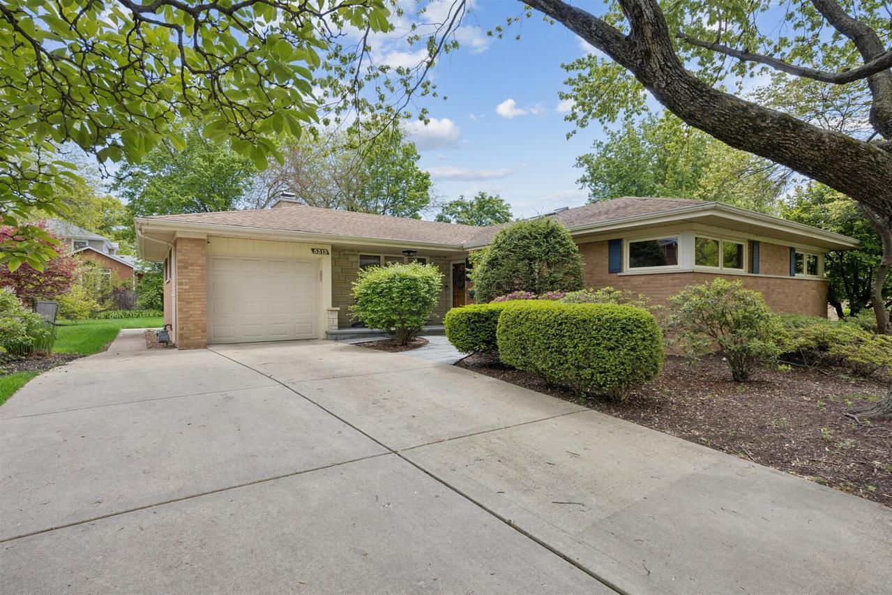 5313 Caroline Ave., Western Springs, IL 60558