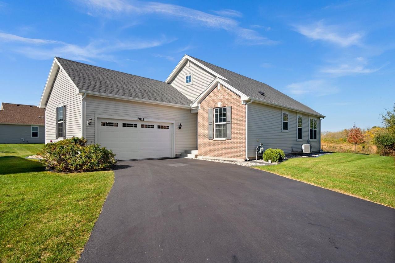 9111 Marks Ct., Huntley, IL 60142