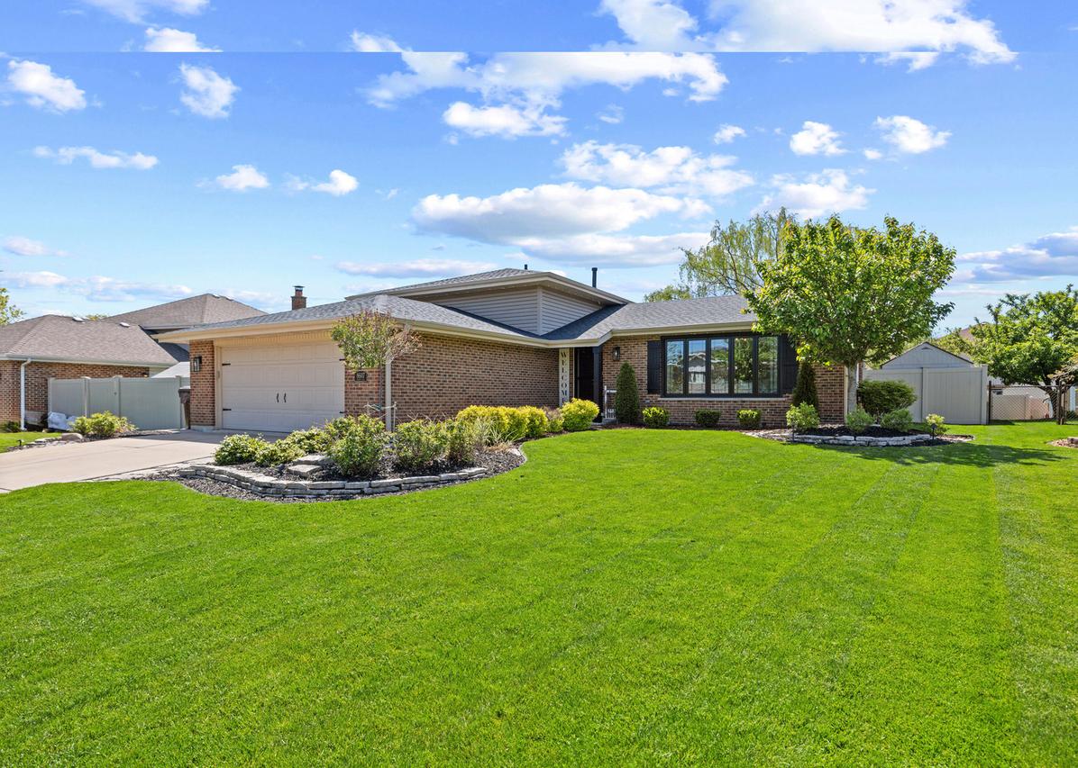 8607 Bethany Ln., Tinley Park, IL 60487