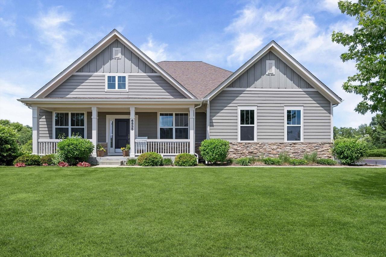 6535 Woodland Hills Dr., Lakewood, IL 60014