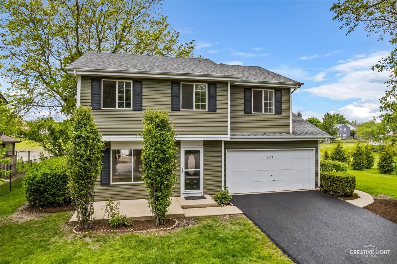 1423 Bangor Ln., Aurora, IL 60504