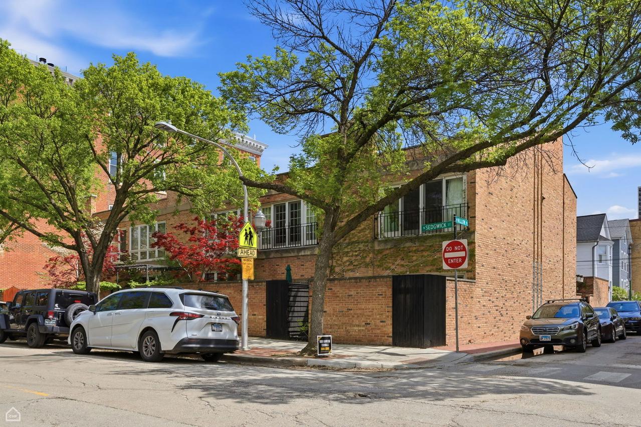 344 W Willow St. #A, Chicago, IL 60614