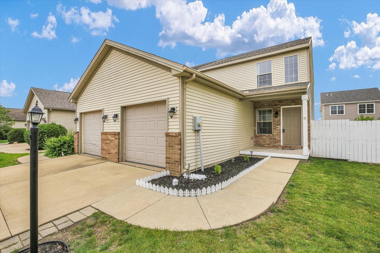3715 Boulder Ridge Dr., Champaign, IL 61822