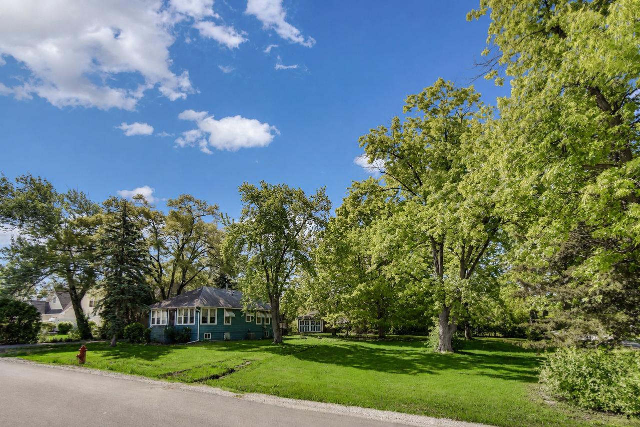 304 Cameron Ave., Lockport, IL 60441