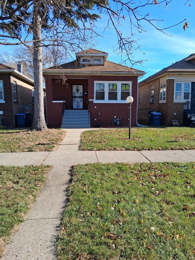2105 S 7th Ave., Maywood, IL 60153