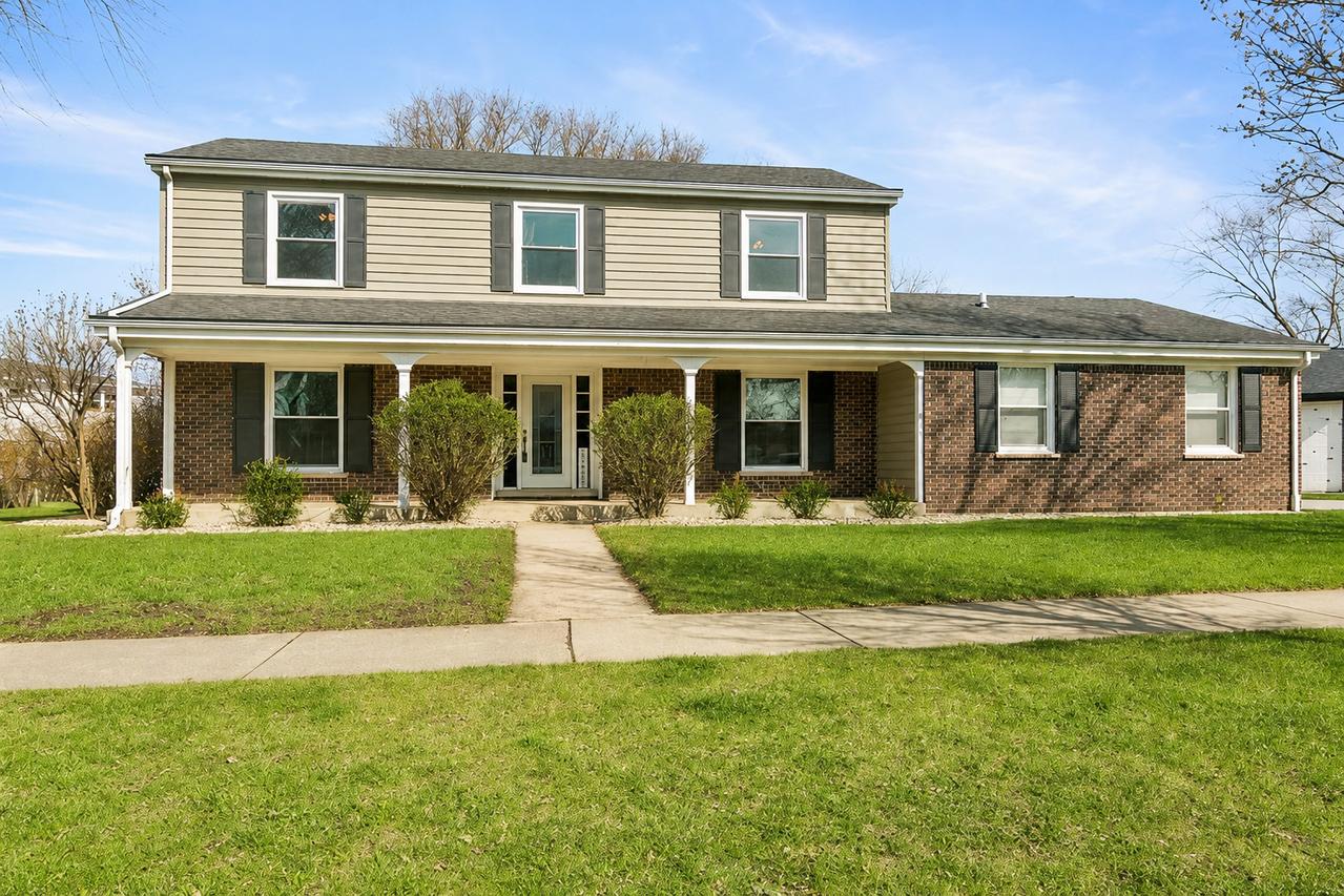 1653 N Douglas Ave., Arlington Heights, IL 60004