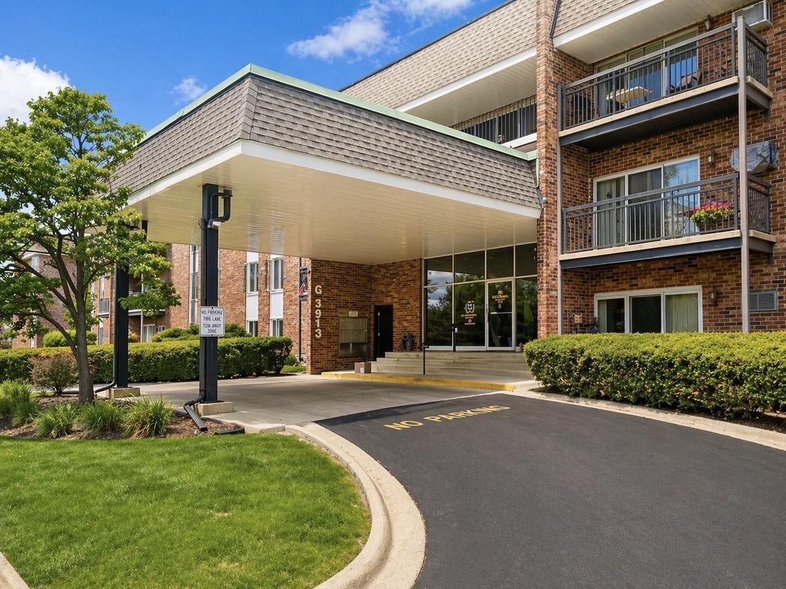 3913 Saratoga Ave. #117, Downers Grove, IL 60515