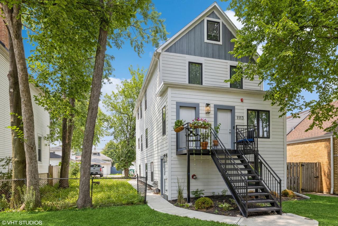 1113 S Taylor Ave., Oak Park, IL 60304