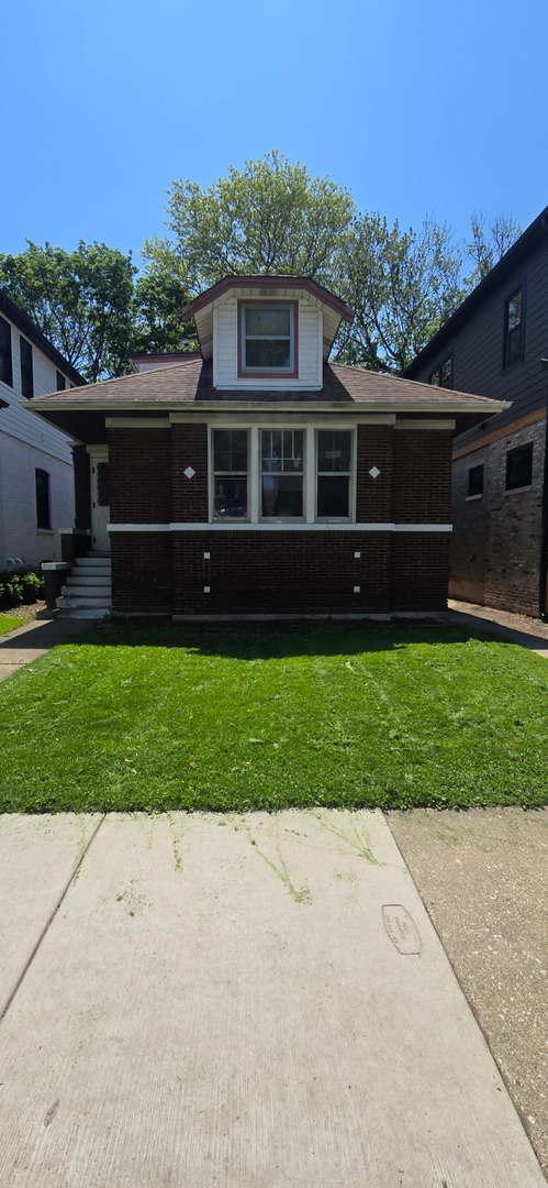2539 W Winnemac Ave., Chicago, IL 60625