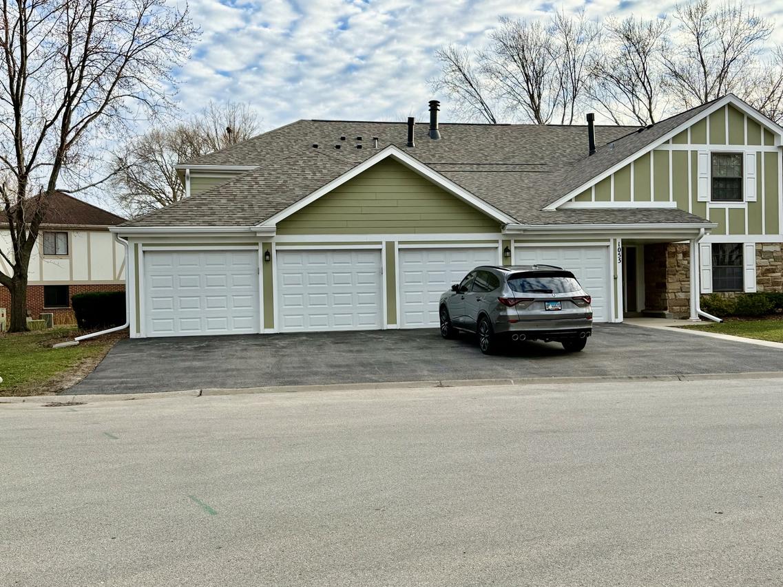 1053 Scanlon Dr. #A1, Wheeling, IL 60090