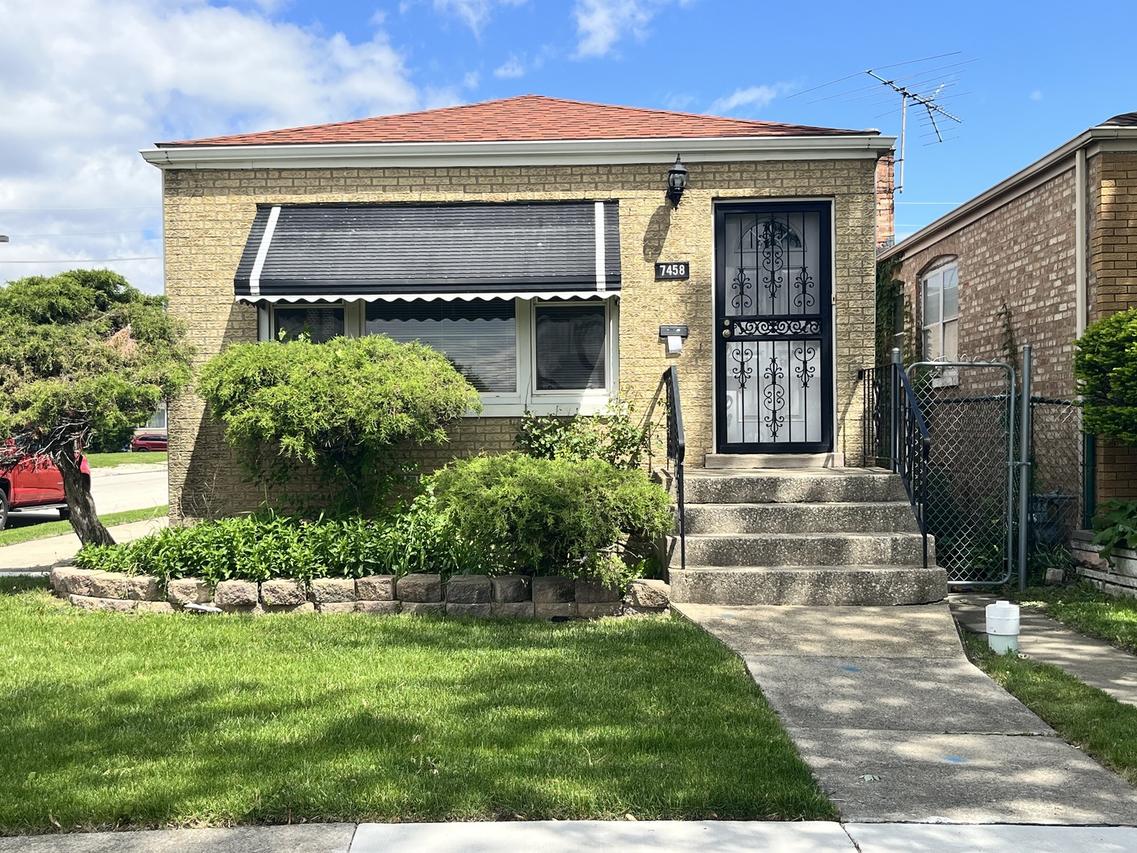 7458 W 64th Pl., Summit, IL 60501