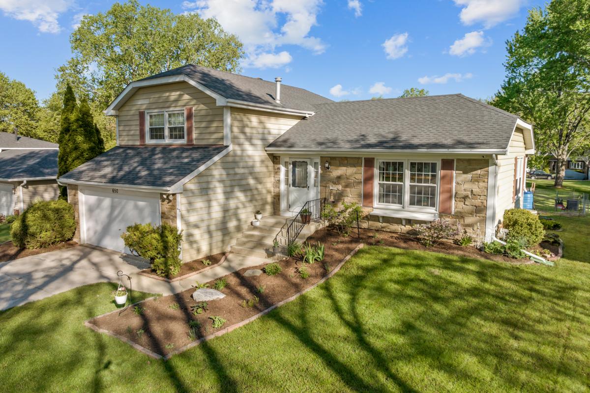 650 Butterfield Dr., Algonquin, IL 60102