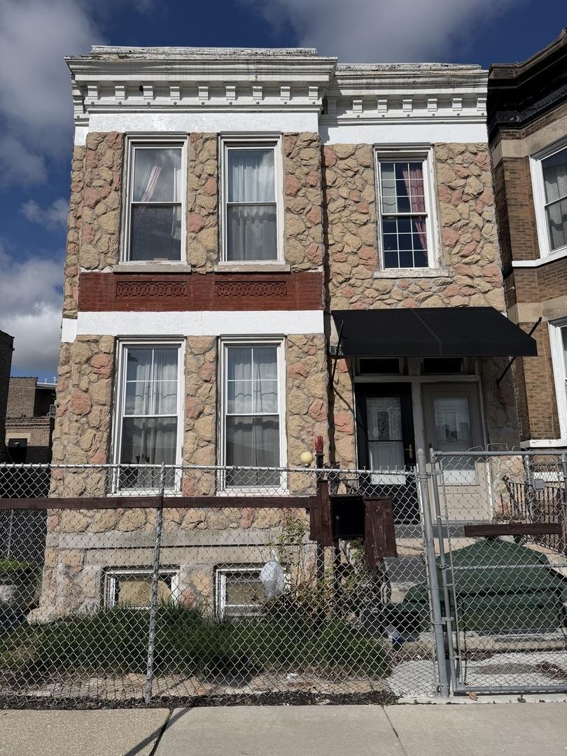 1362 S Fairfield Ave., Chicago, IL 60608