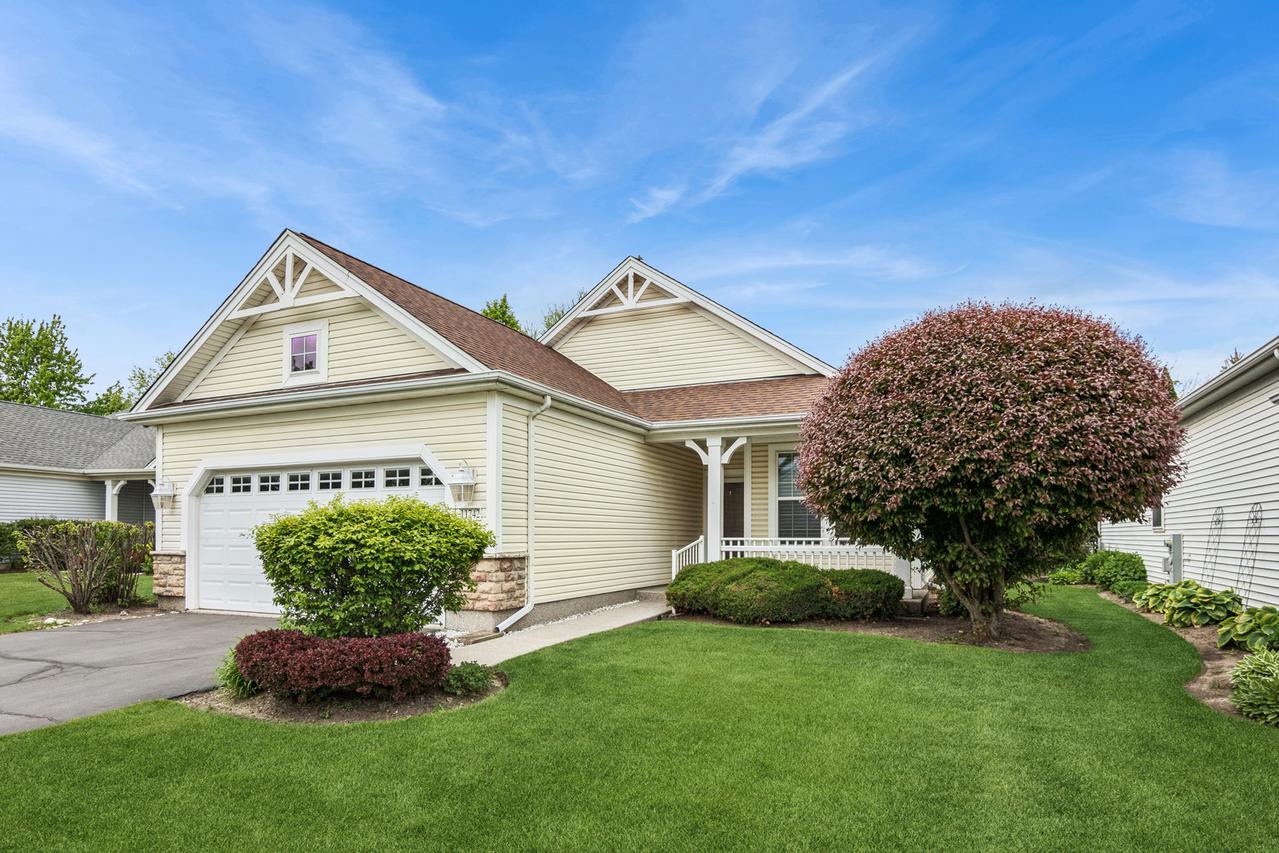 11742 Nottingham Dr., Huntley, IL 60142