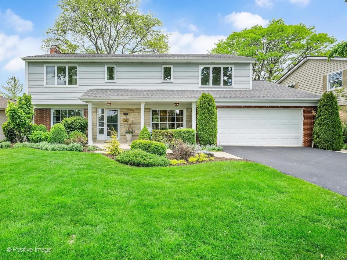 130 Naperville Rd., Clarendon Hills, IL 60514