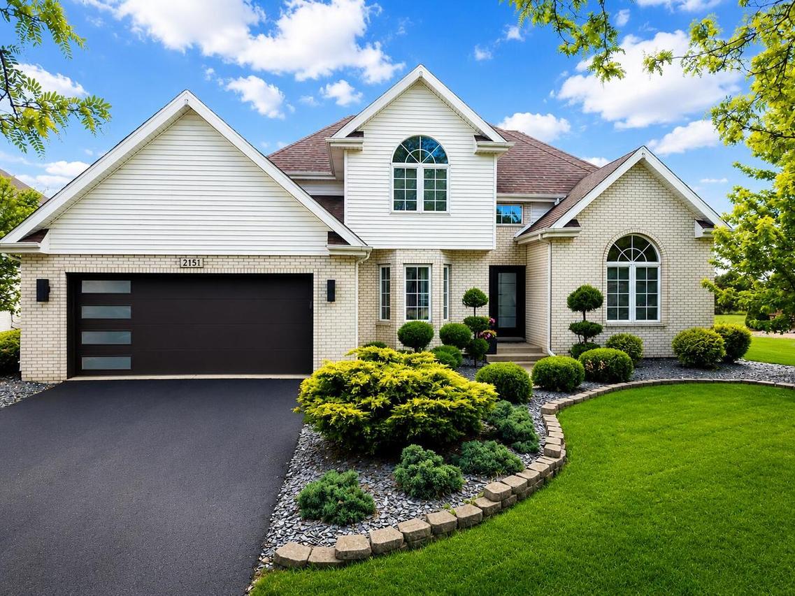 2151 Bluestem Pkwy., Lynwood, IL 60411