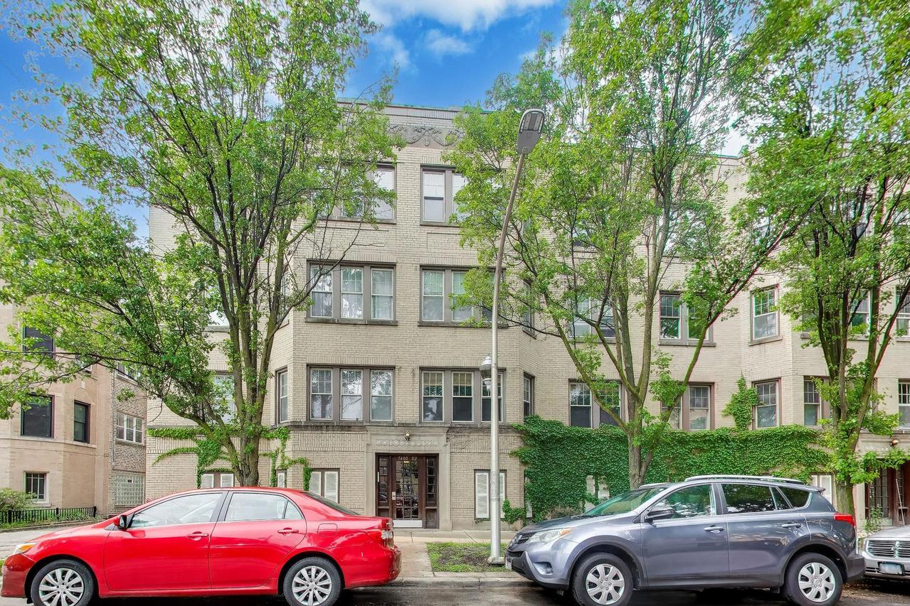 7400 N Seeley Ave. #3, Chicago, IL 60645