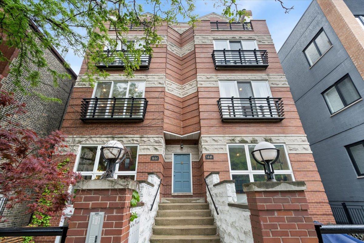 1444 N Bosworth Ave. #2S, Chicago, IL 60642