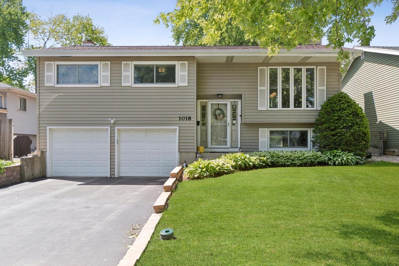1018 Dawes Ave., Wheaton, IL 60189