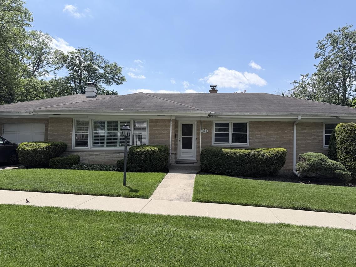 320 N Main St., Mount Prospect, IL 60056