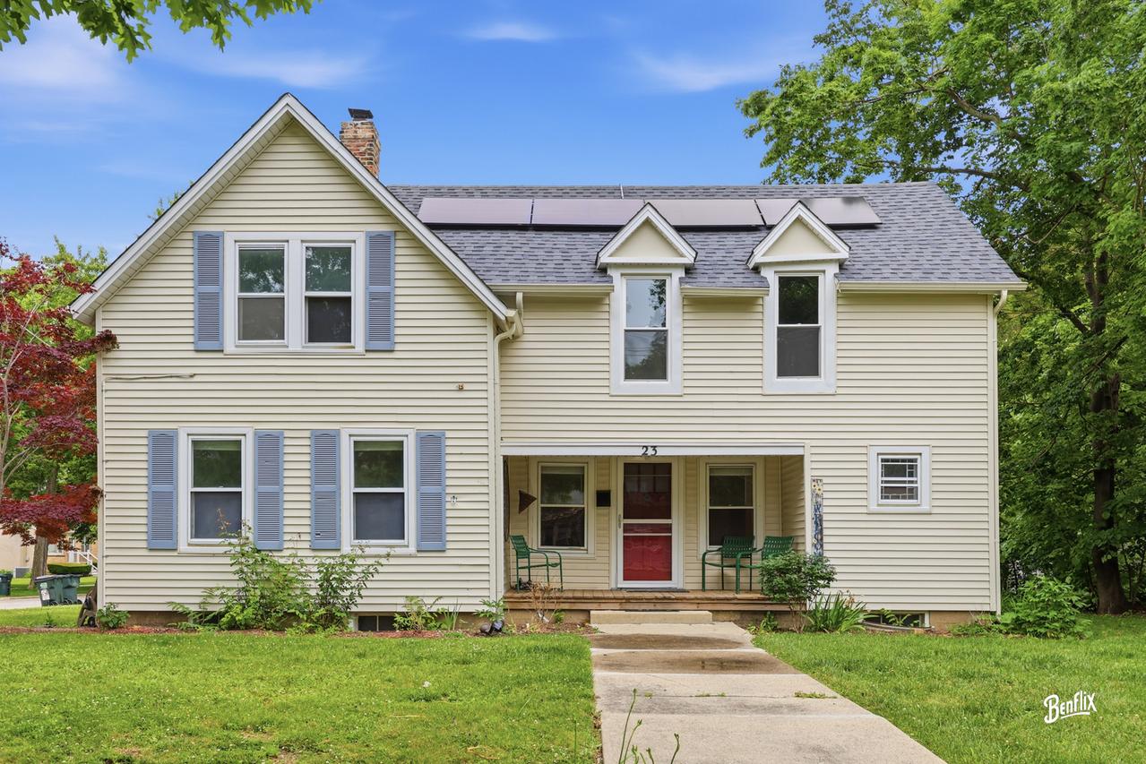 23 N Benton St., Palatine, IL 60067
