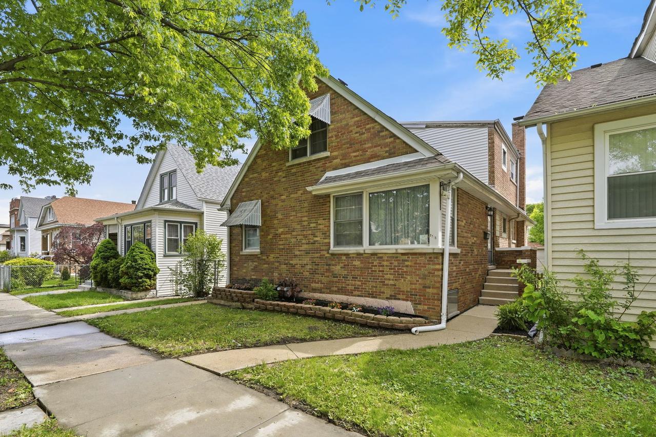 2705 N Monitor Ave., Chicago, IL 60639