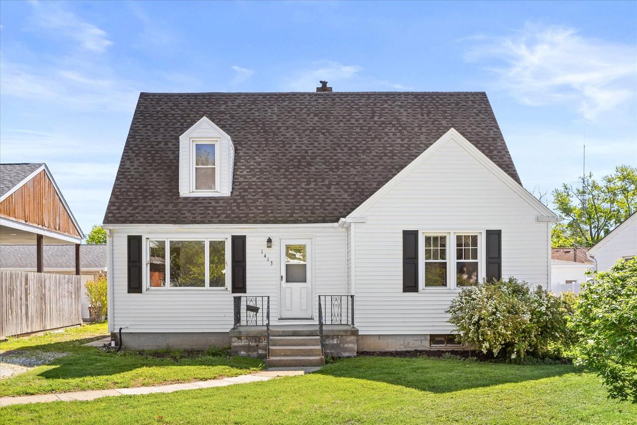 1413 S Monroe St., Streator, IL 61364