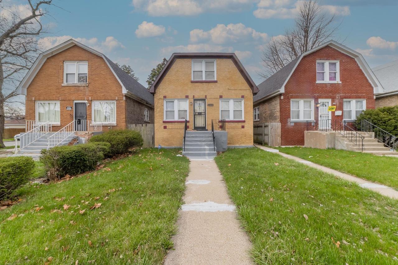 9154 S May St., Chicago, IL 60620