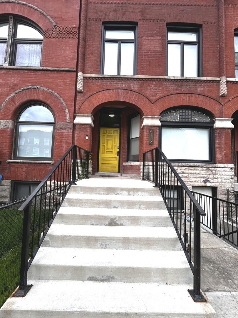 4114 S Ellis Ave., Chicago, IL 60653