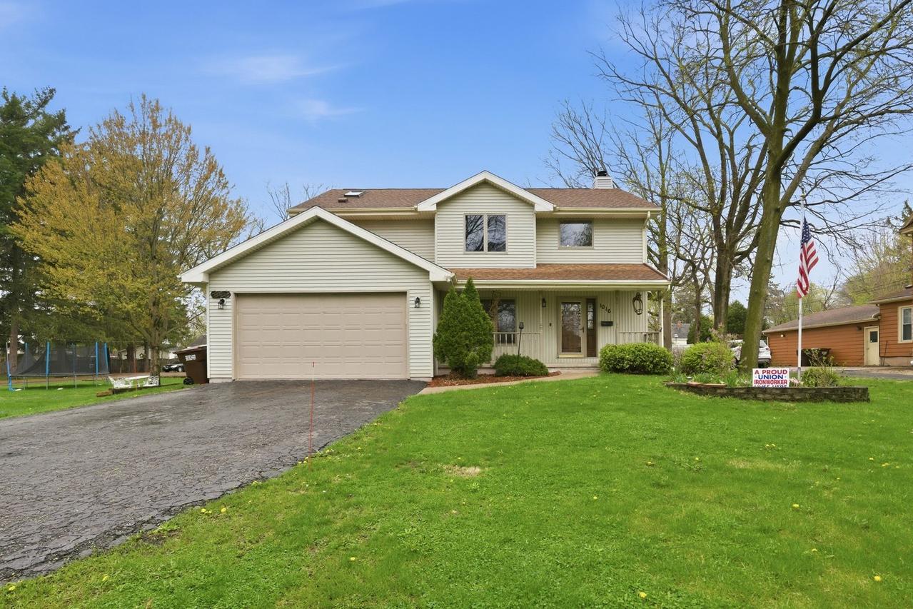 1016 N 7th St., Rochelle, IL 61068