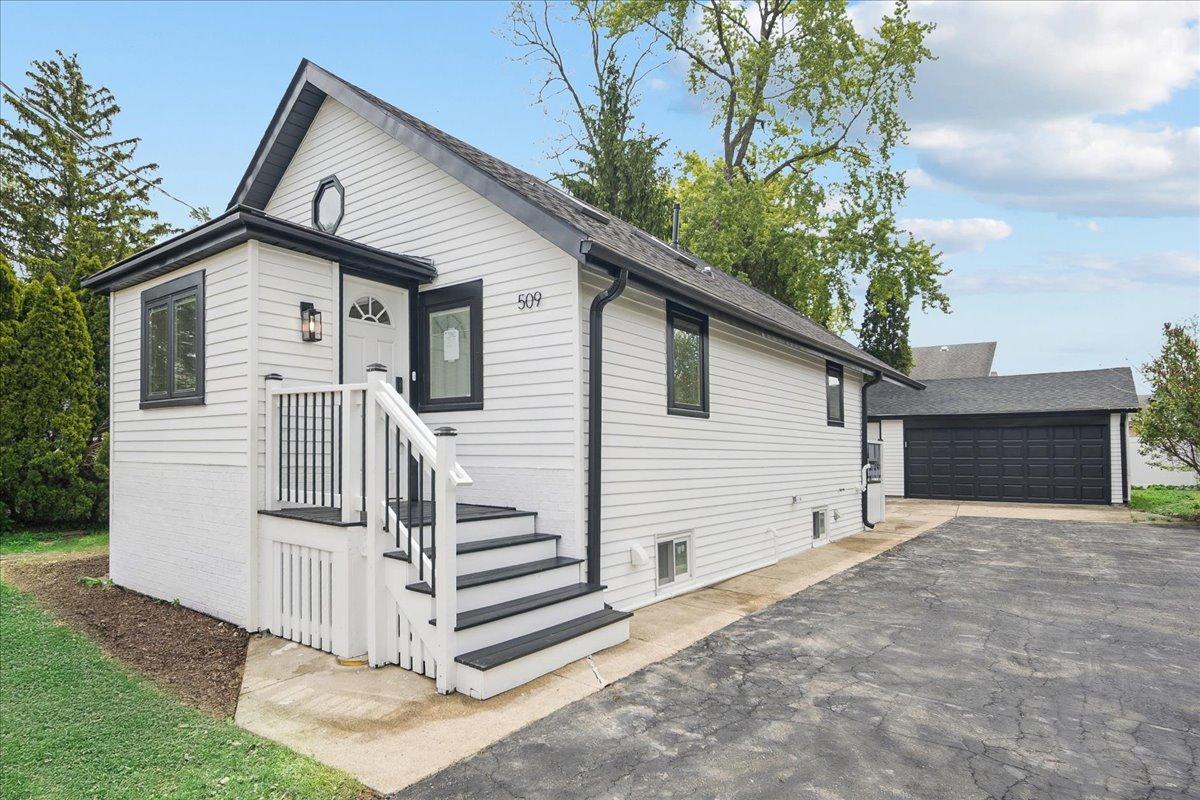 509 E Lincoln St., Arlington Heights, IL 60005