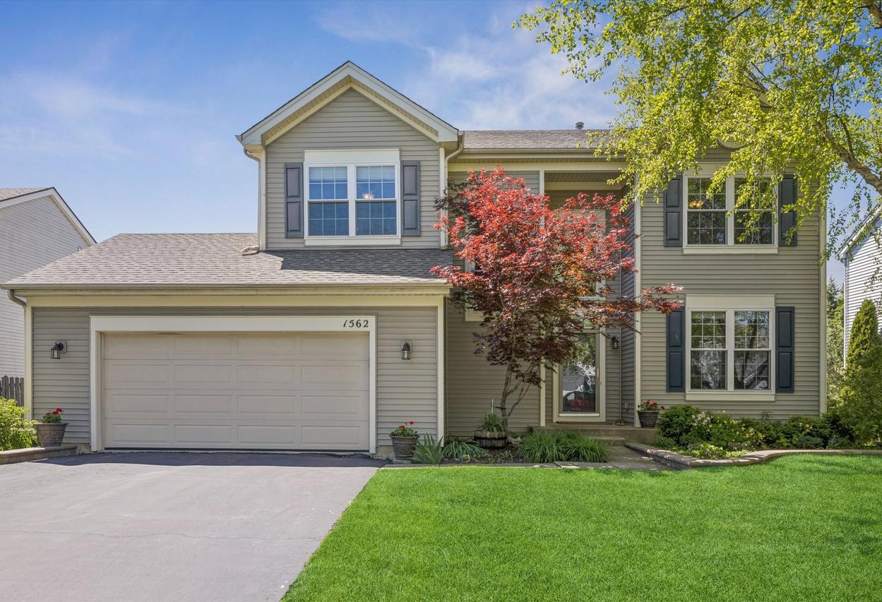 1562 Glenside Dr., Bolingbrook, IL 60490