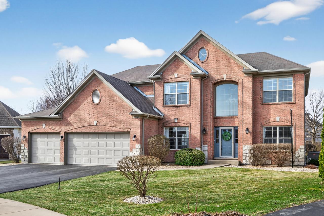 368 Kingsbury Dr., Dekalb, IL 60115