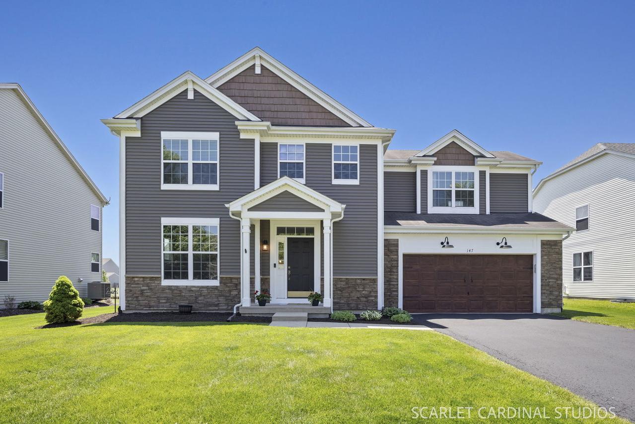 147 Linden Dr., Oswego, IL 60543